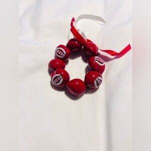 Kukui Nut Cincinnati Reds Bracelet